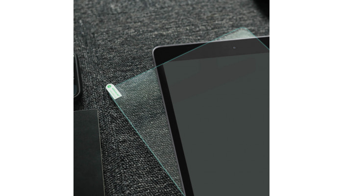 Защитное стекло Nillkin (H+) для Apple iPad 10.2