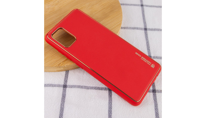 Кожаный чехол Xshield для Samsung Galaxy A04s Красный / Red - фото